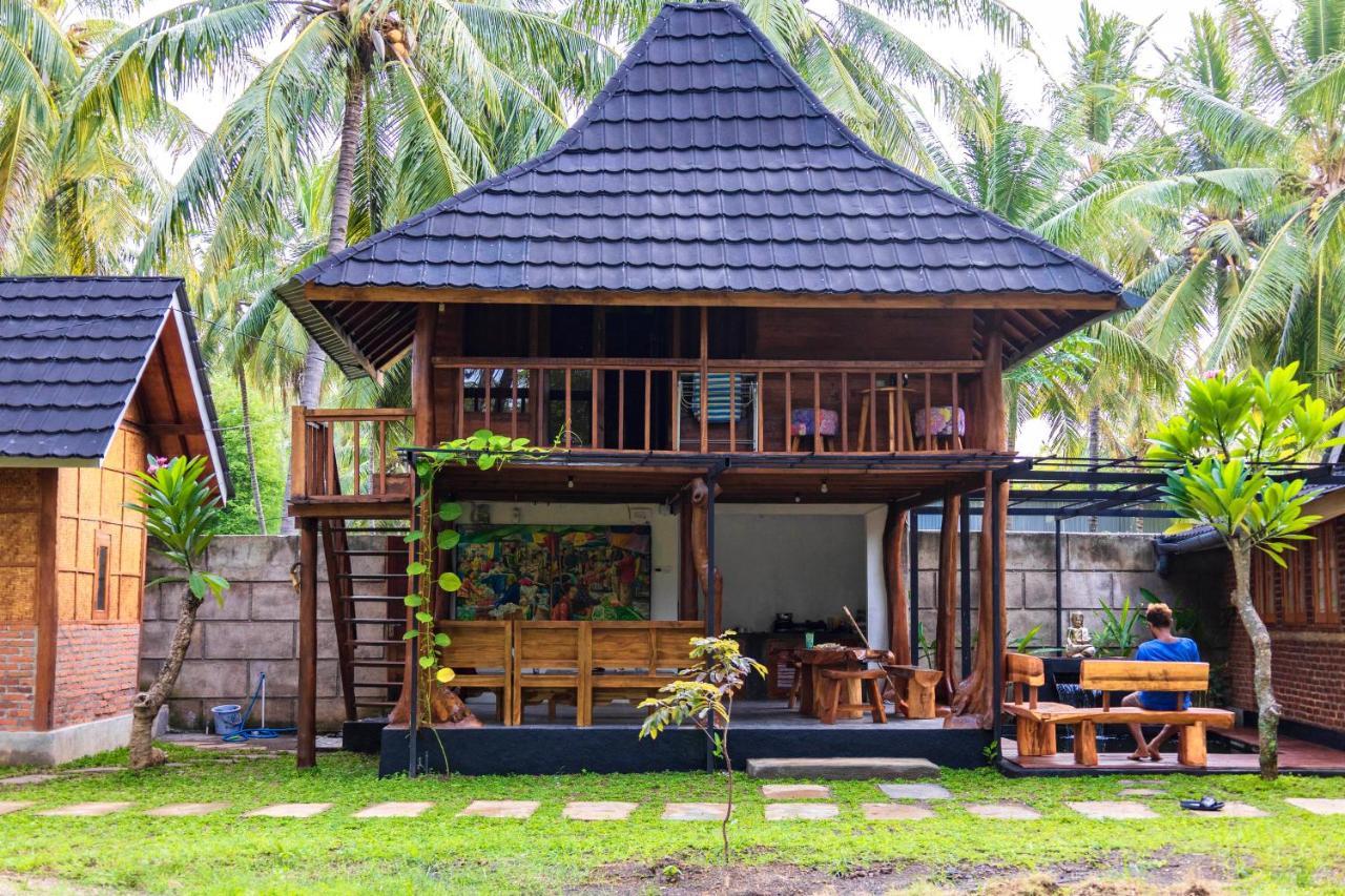 Tahlia'S Villa Sorongjukung エクステリア 写真