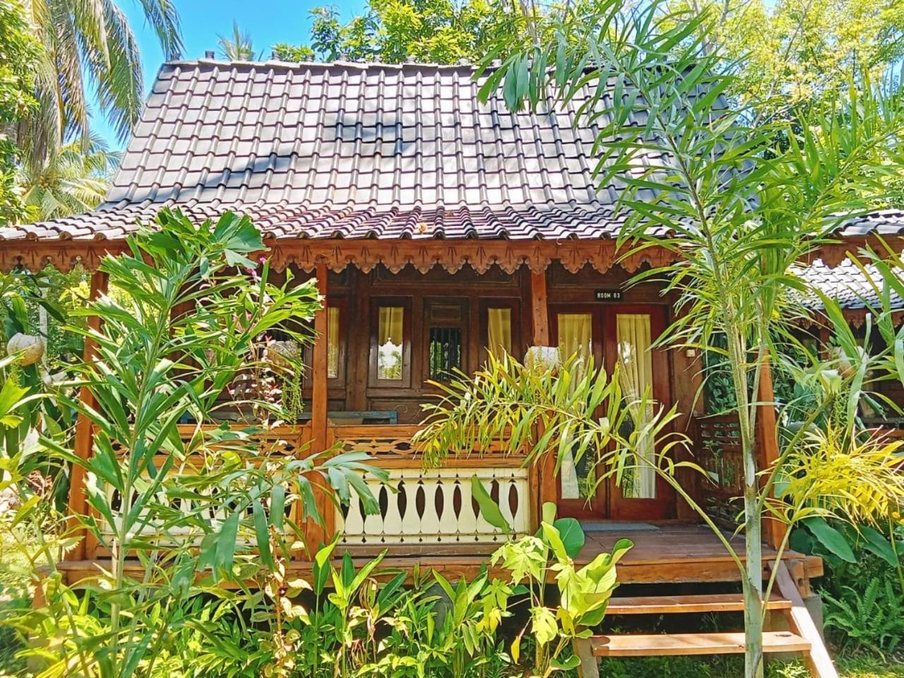 Tahlia'S Villa Sorongjukung エクステリア 写真