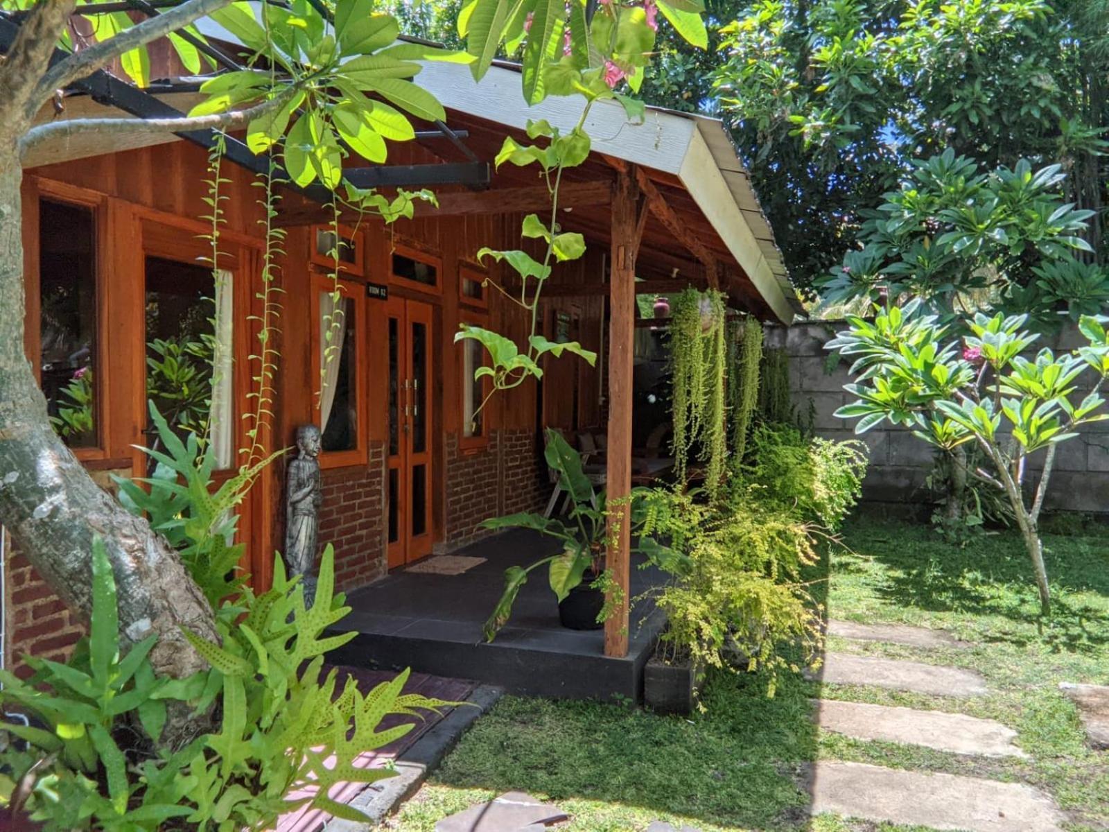 Tahlia'S Villa Sorongjukung エクステリア 写真