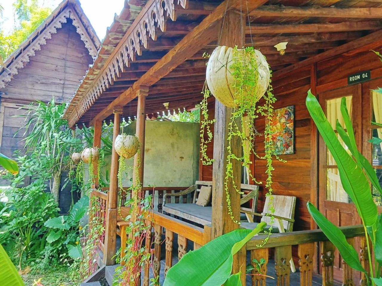 Tahlia'S Villa Sorongjukung エクステリア 写真