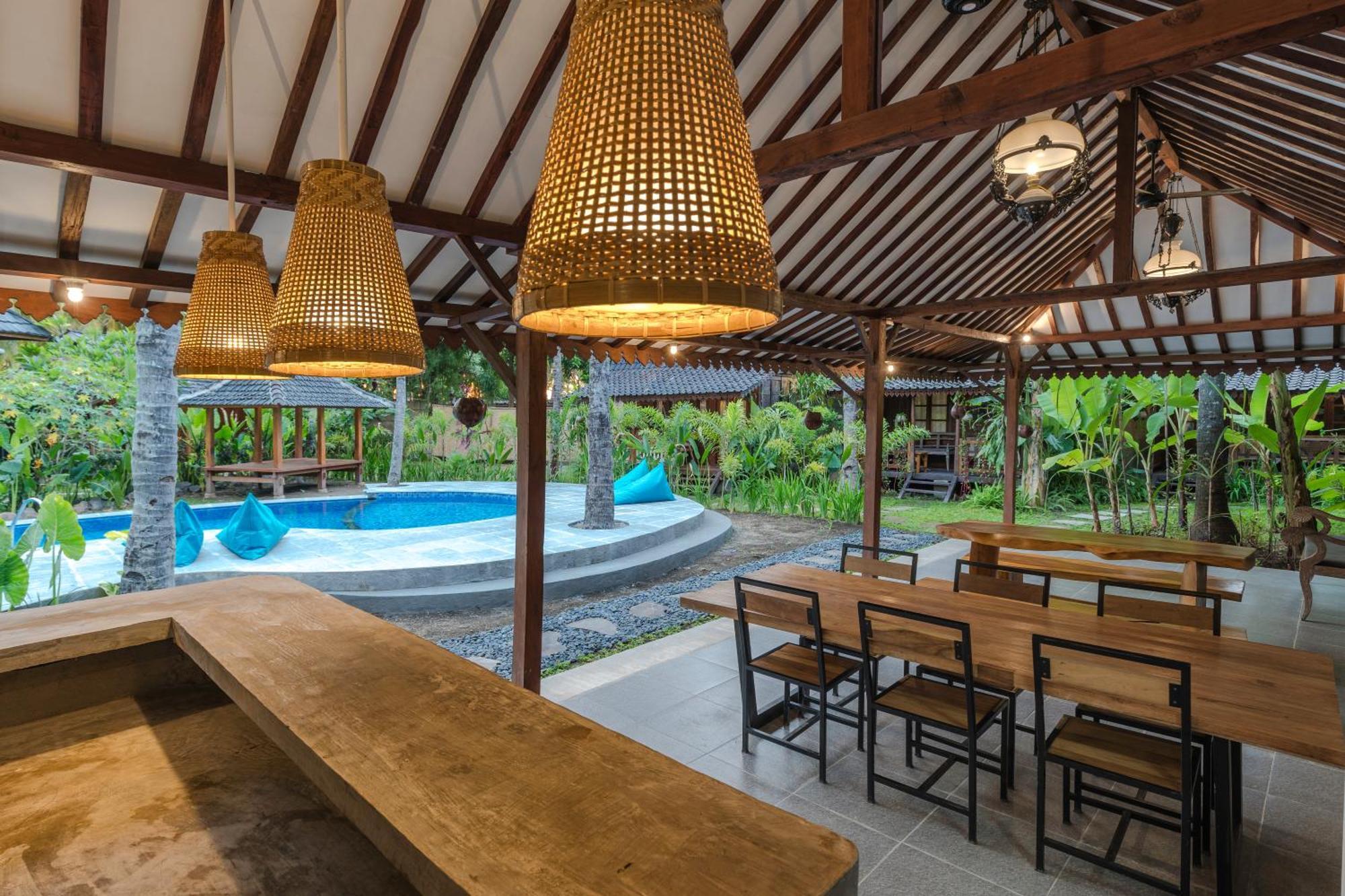 Tahlia'S Villa Sorongjukung エクステリア 写真
