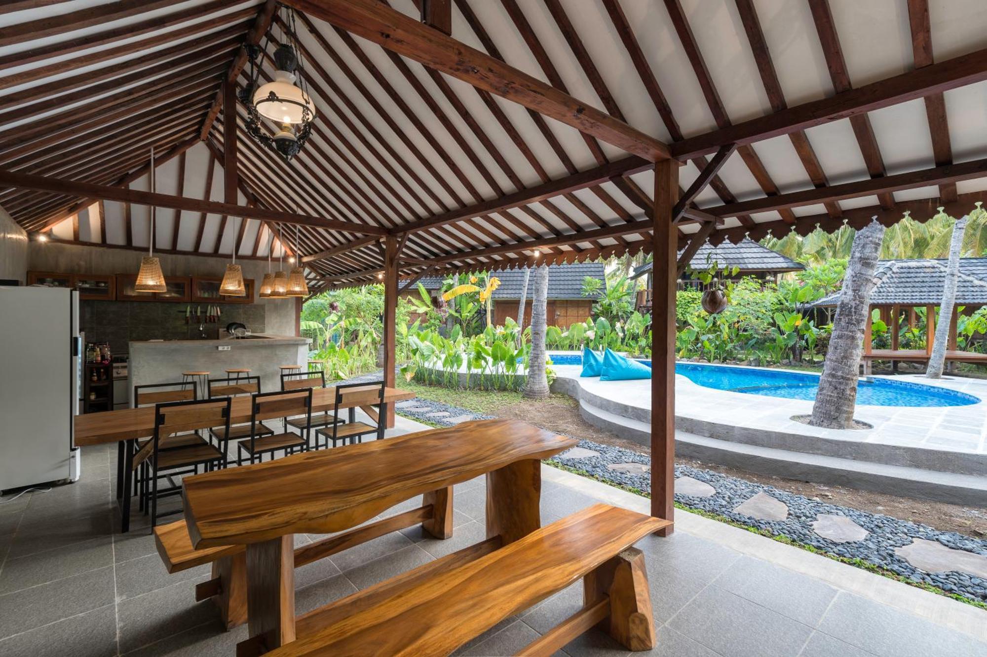 Tahlia'S Villa Sorongjukung エクステリア 写真