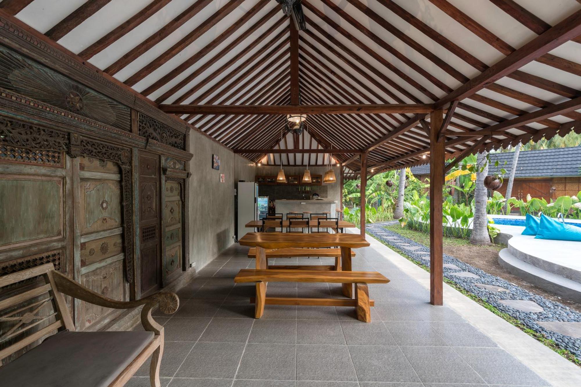 Tahlia'S Villa Sorongjukung エクステリア 写真