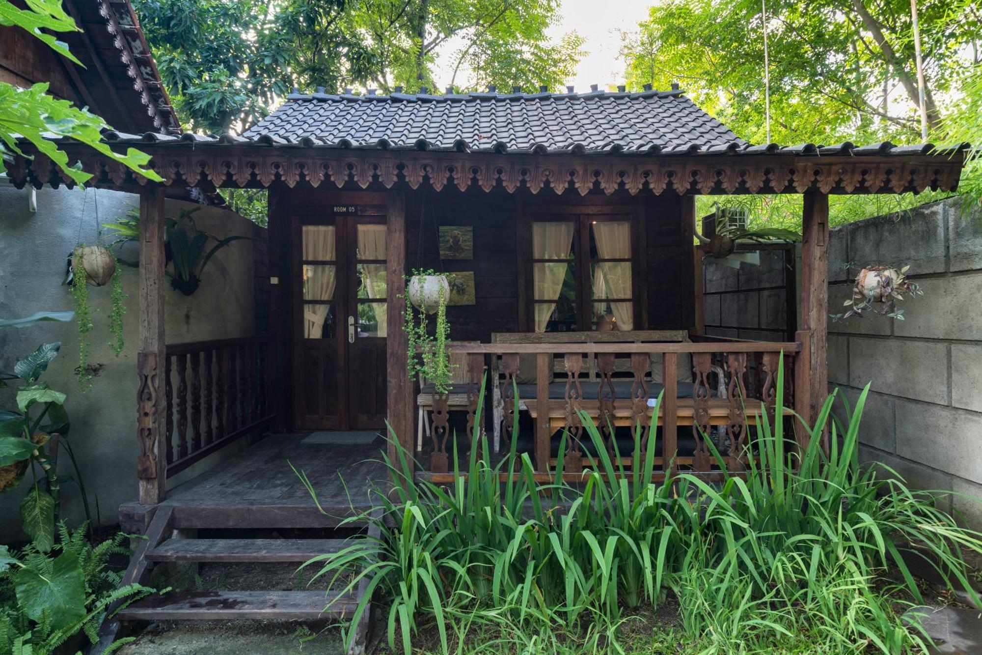 Tahlia'S Villa Sorongjukung エクステリア 写真
